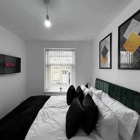 Luxe Loft Living: A Away From Holiday home Bradford (West Yorkshire)