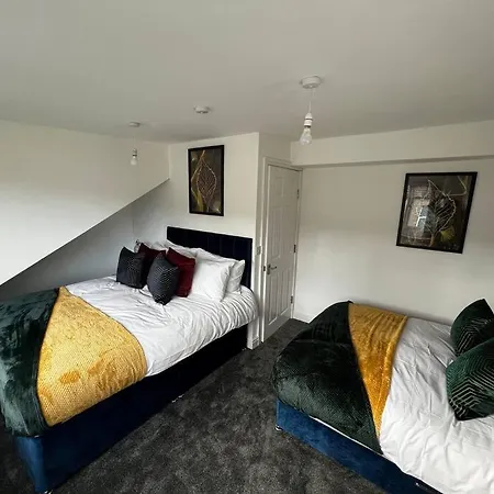 Luxe Loft Living: A Away From Holiday home