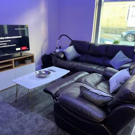 Holiday home Luxe Loft Living: A Away From Bradford (West Yorkshire)